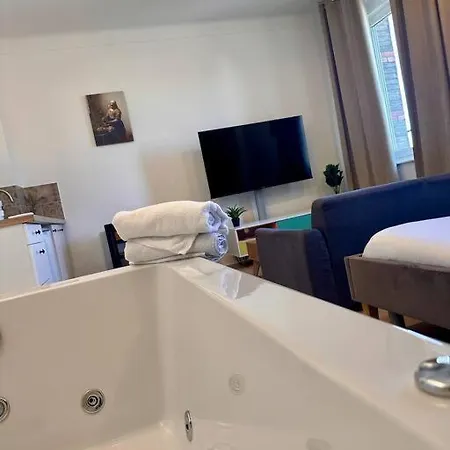 Διαμέρισμα Nancy-place, 3d, Jacuzzi, Clim, Thermal Et Artem *