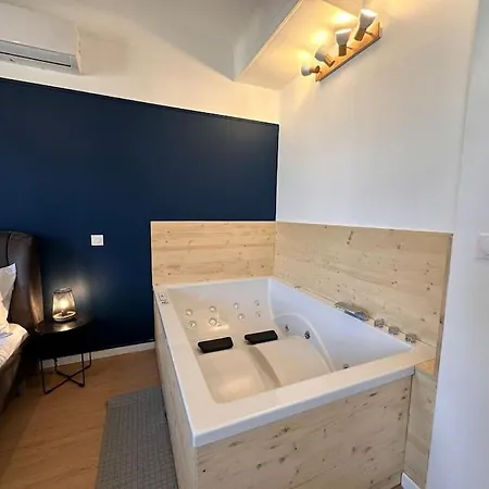 Διαμέρισμα Nancy-place, 3d, Jacuzzi, Clim, Thermal Et Artem